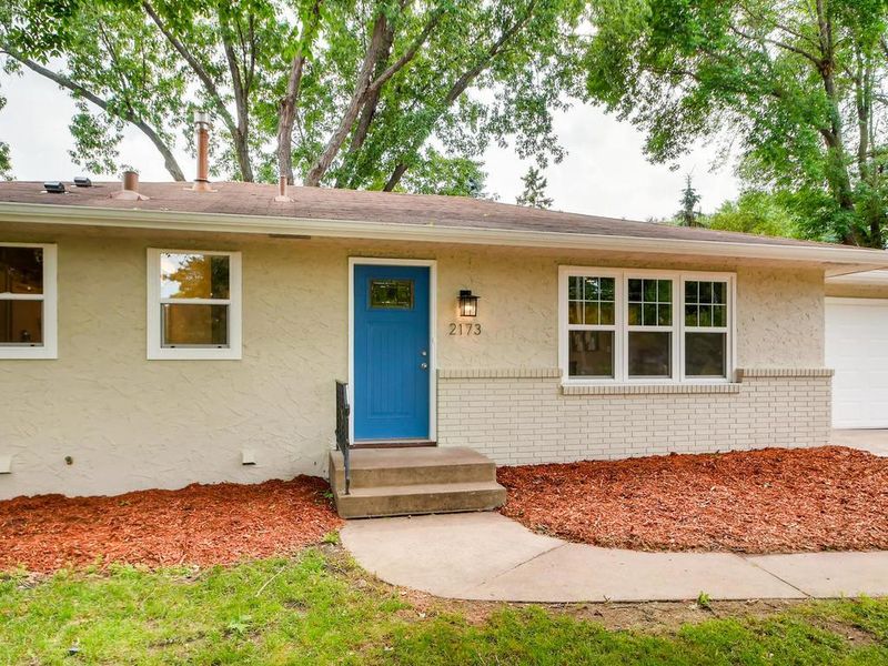 2173 5th St NW, New Brighton, MN 55112