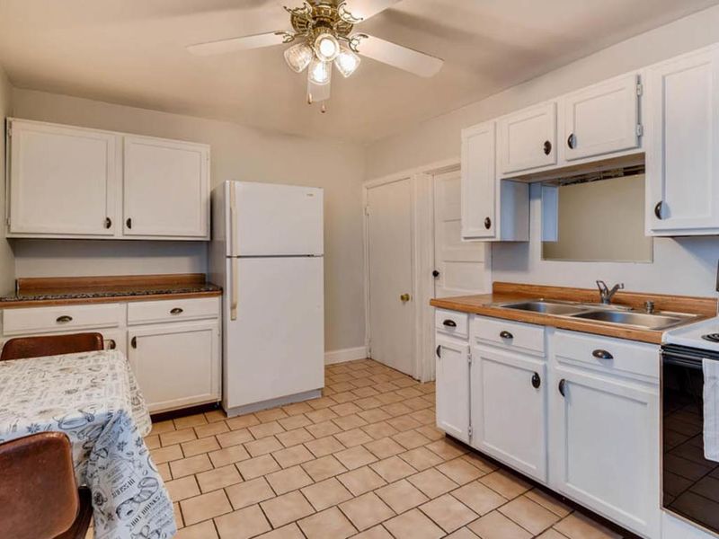 3914 Main St NE, Columbia Heights, MN 55421