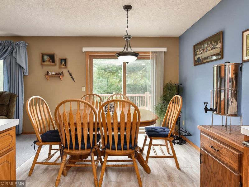 10649 61st St NE, Albertville, MN 55301