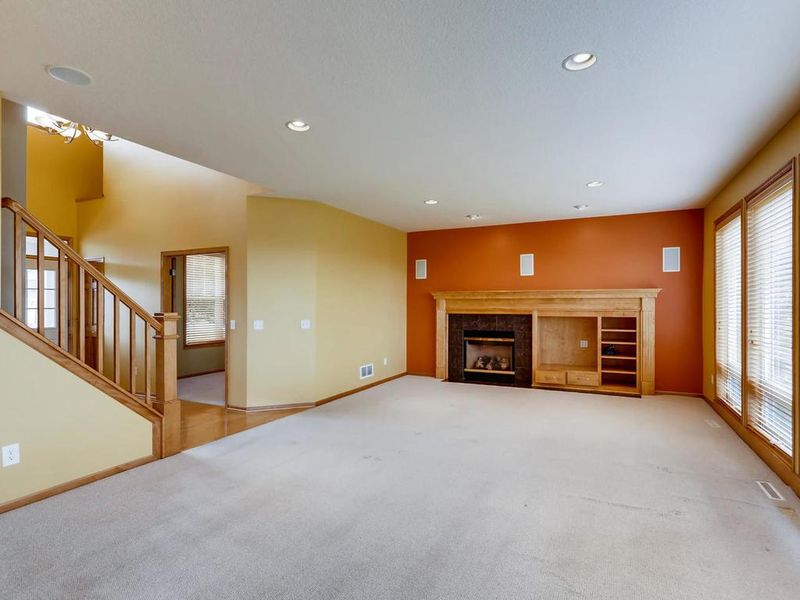 6436 Vagabond Ln N, Maple Grove, MN 55311