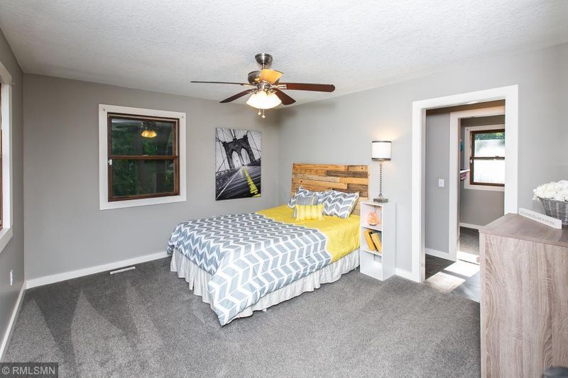 2521 Maple Ave, Anoka, MN 55303