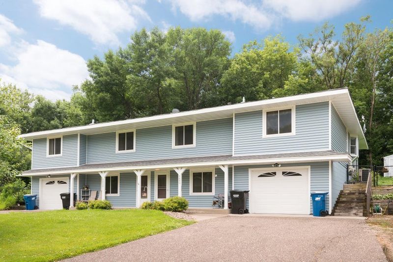 5660 Wood Duck Cir, Excelsior, MN 55331