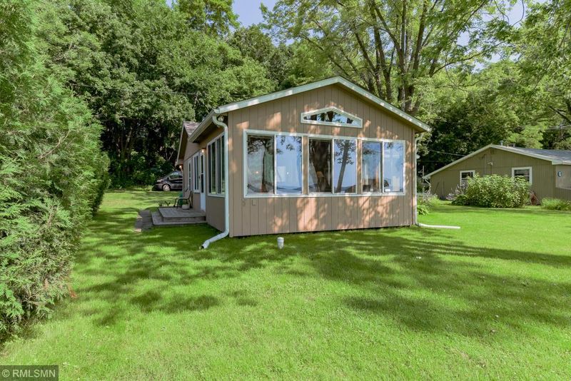 7252 Green Lake Shore Dr, Princeton, MN 55371
