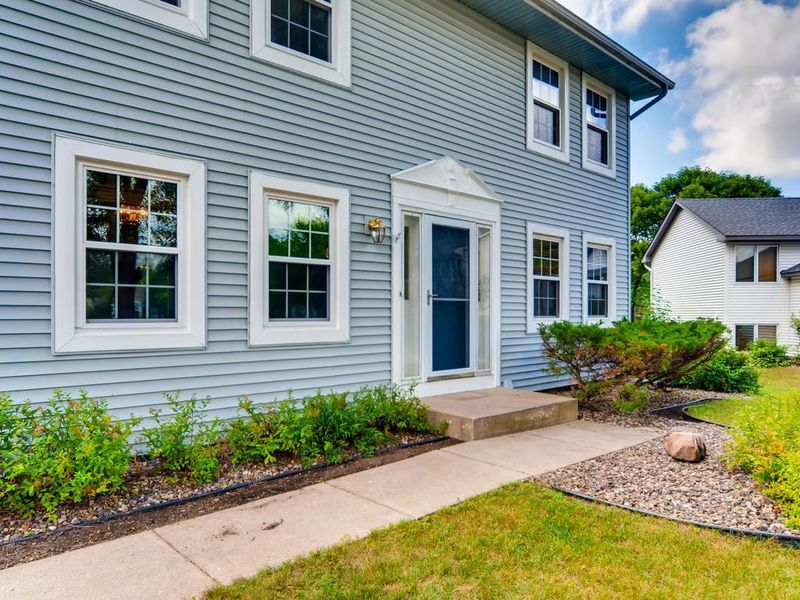 4437 Summer Ct, Eagan, MN 55123