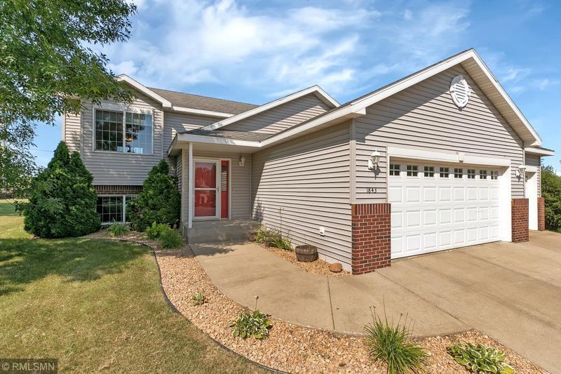 1843 Southwood Trl, Saint Cloud, MN 56301