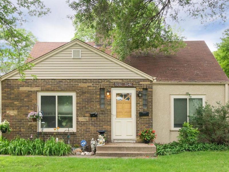 7048 Cedar Ave S, Richfield, MN 55423