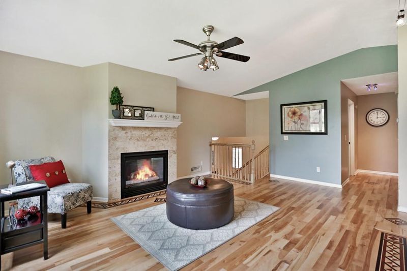 16 W Golden Lake Rd, Circle Pines, MN 55014