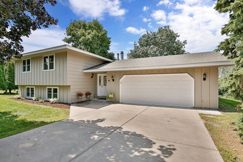 16 W Golden Lake Rd, Circle Pines, MN 55014