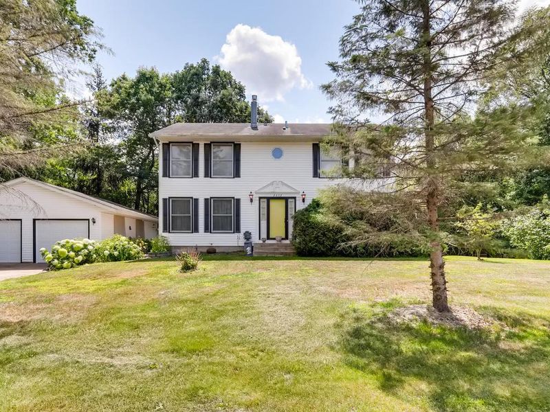 2652 225th Ln NE, Cedar, MN 55011