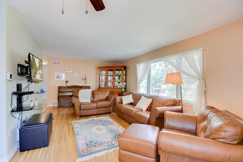 8961 Hallmark Ave S, Cottage Grove, MN 55016