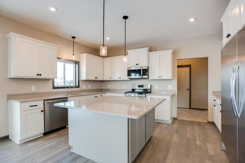 13987 Abbeyfield Ave, Rosemount, MN 55068