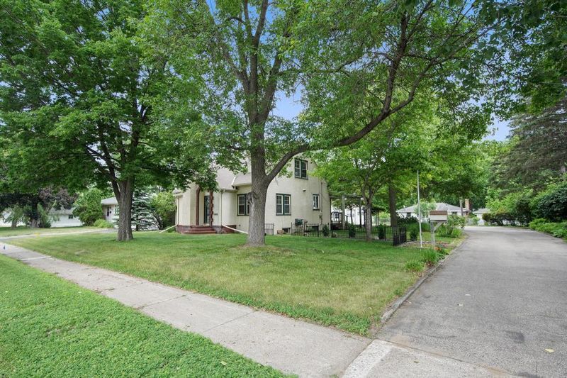 8417 Portland Ave S, Bloomington, MN 55420