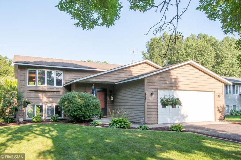 14541 Jonquil St NW, Andover, MN 55304