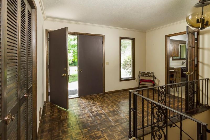 5409 Blake Rd S, Edina, MN 55436