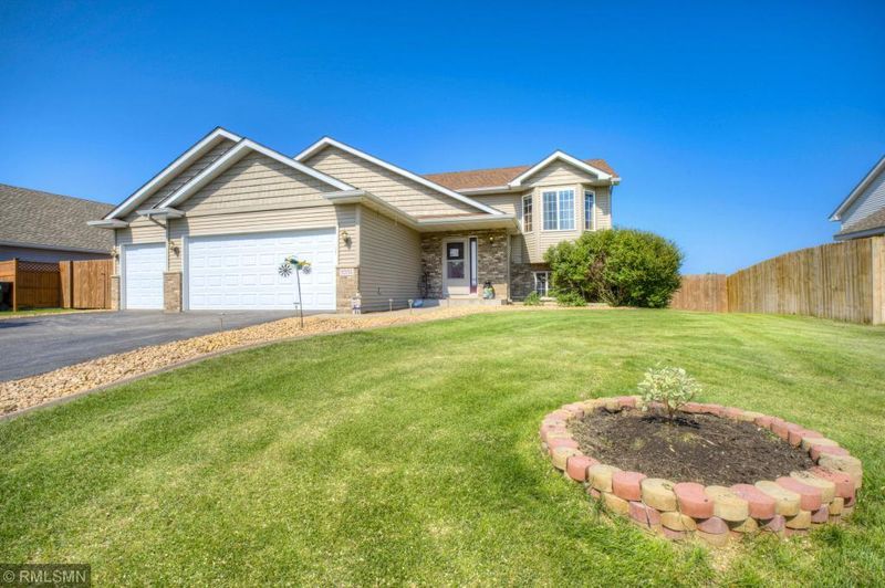 5551 Aberdeen Way, Big Lake, MN 55309