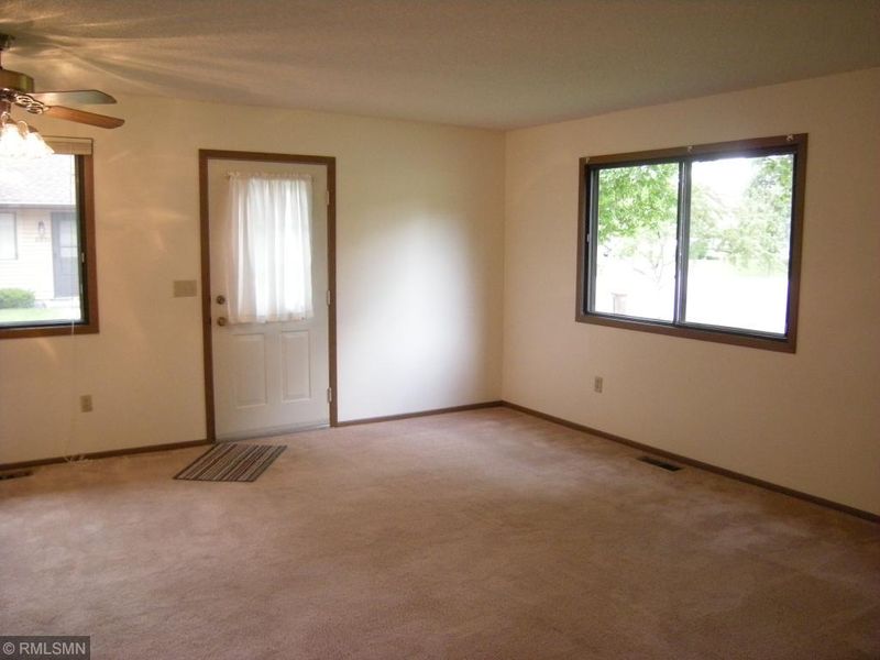 8938 Underwood Ln N, Maple Grove, MN 55369