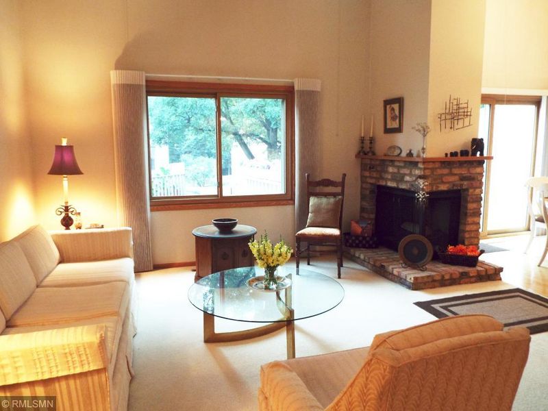 5650 W Bavarian Ps, Fridley, MN 55432