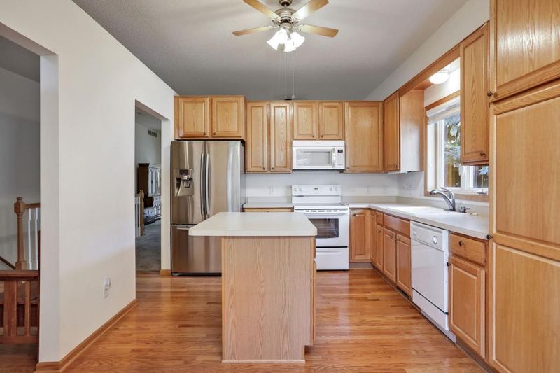10273 Lancaster Bay, Woodbury, MN 55129