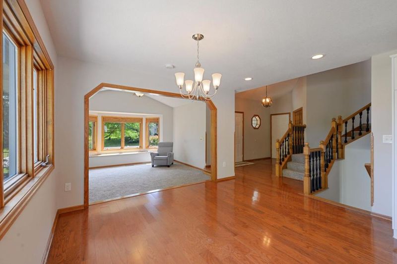 2663 Suzanne Cir, White Bear Twp, MN 55110