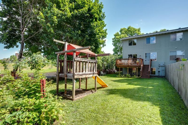 1004 Ramsey St, Hastings, MN 55033