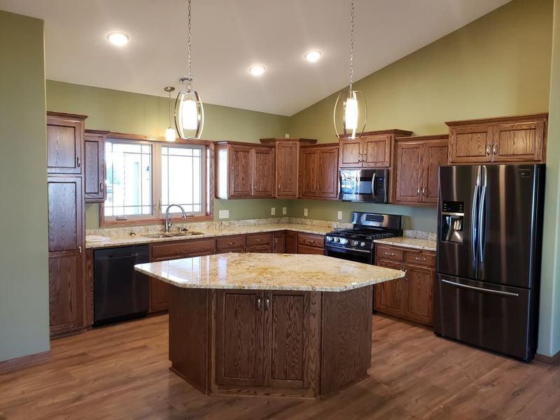 5812 16th St N, Saint Cloud, MN 56303