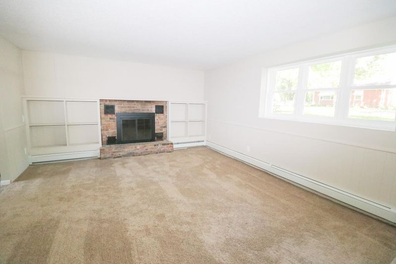 4775 Campbell Ave, White Bear Lake, MN 55110
