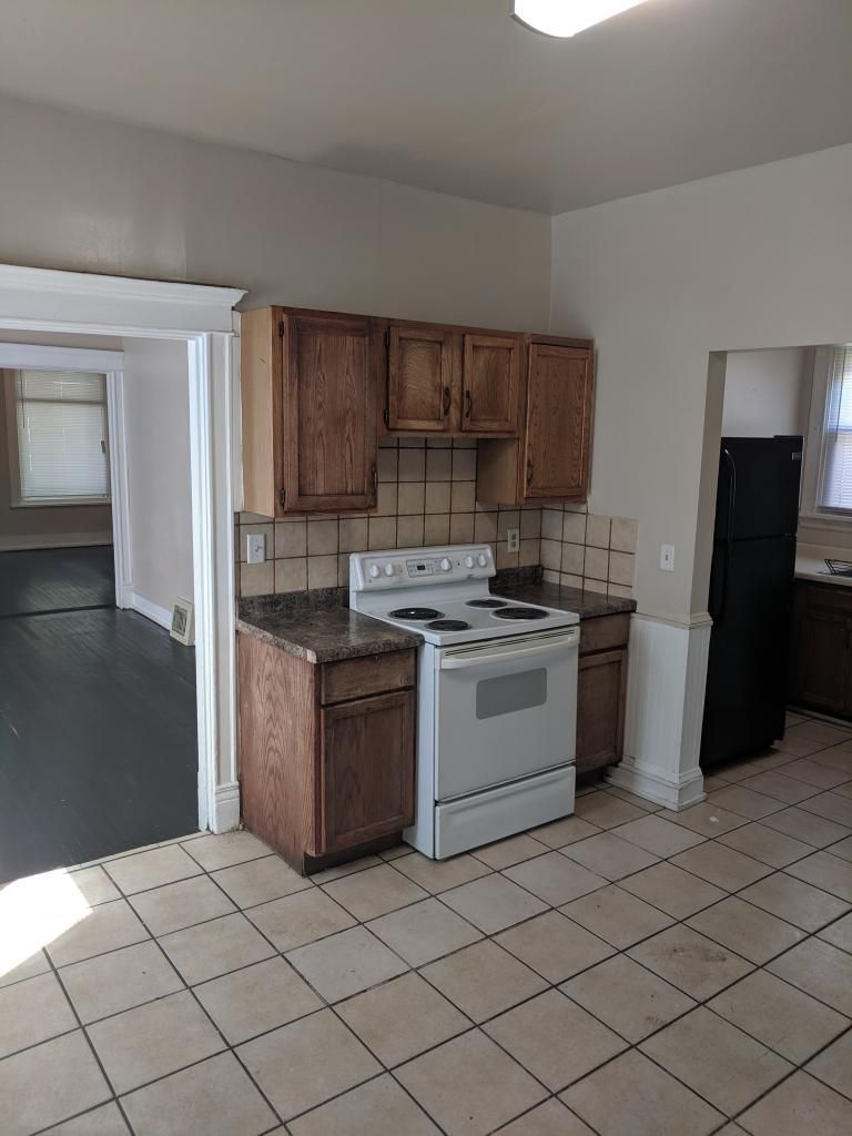 2818 Bryant Ave N, Minneapolis, MN 55411