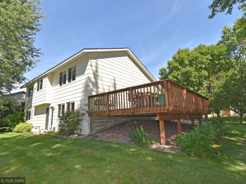 14221 Upper 54th St N, Oak Park Heights, MN 55082