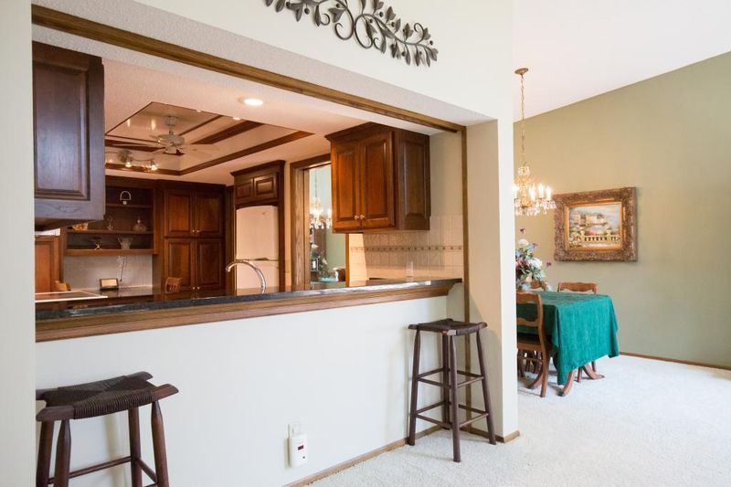 8430 Pennsylvania Rd #305, Bloomington, MN 55438
