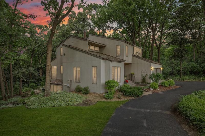 4624 Highland Rd, Minnetonka, MN 55345