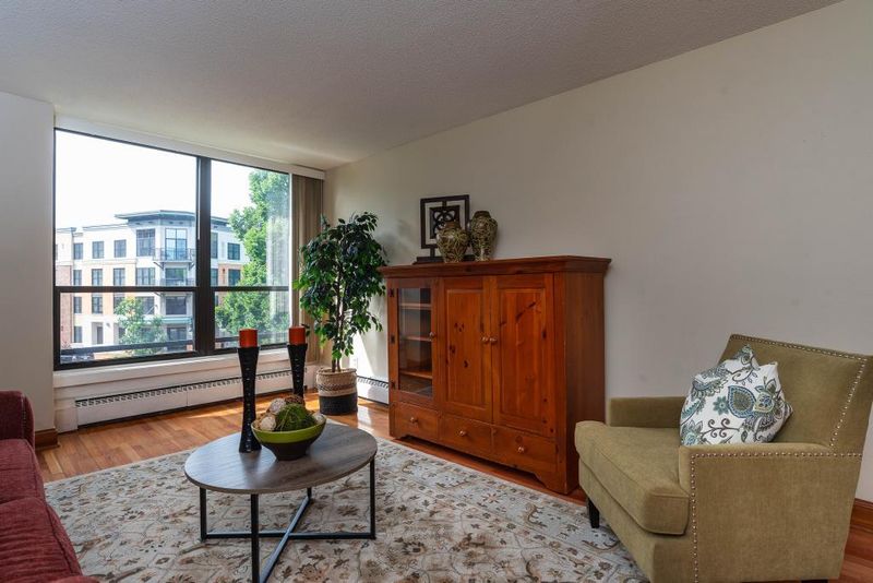4530 Park Commons Dr #304, Saint Louis Park, MN 55416