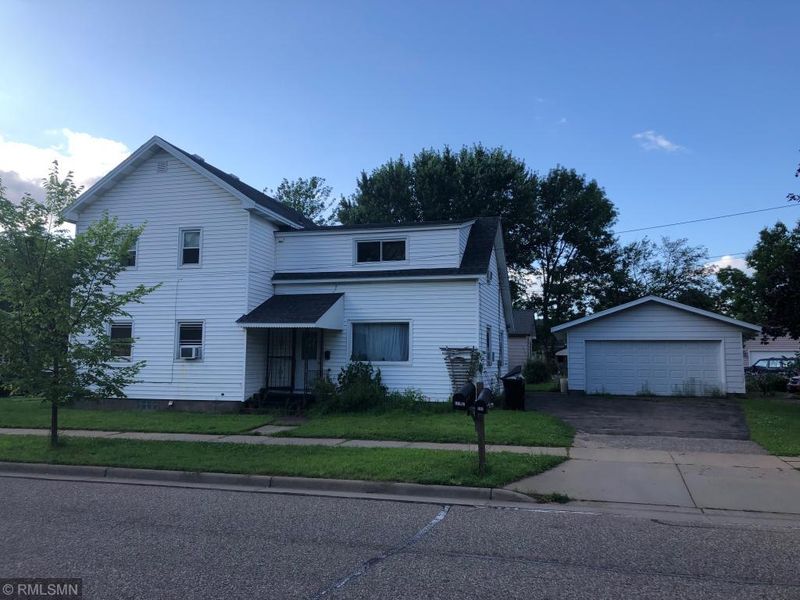 602 Birch St, Eau Claire, WI 54703
