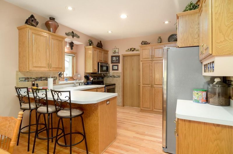 10943 Timberline Dr N, Champlin, MN 55316