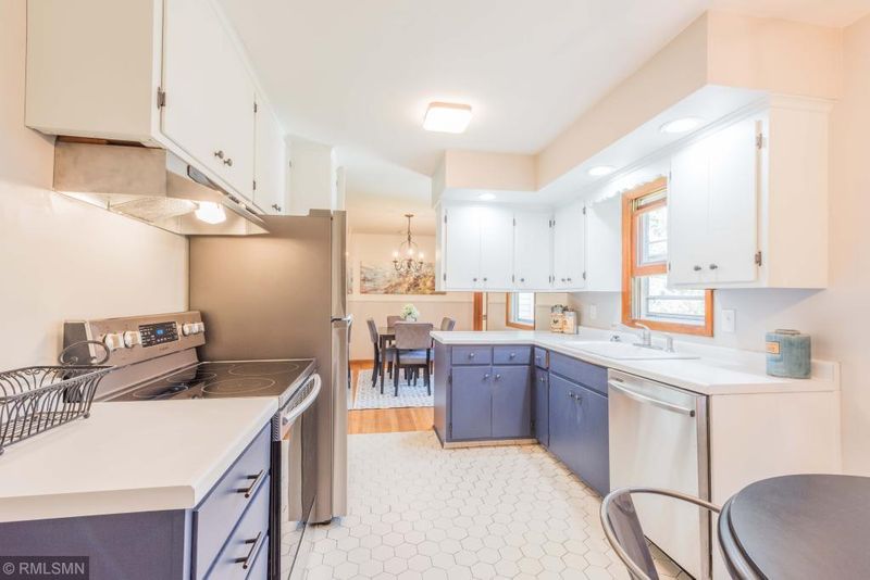 1861 Roth St, White Bear Lake, MN 55110