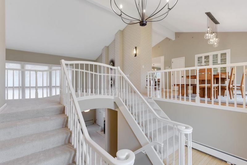 8416 Shadow Creek Dr, Maple Grove, MN 55311