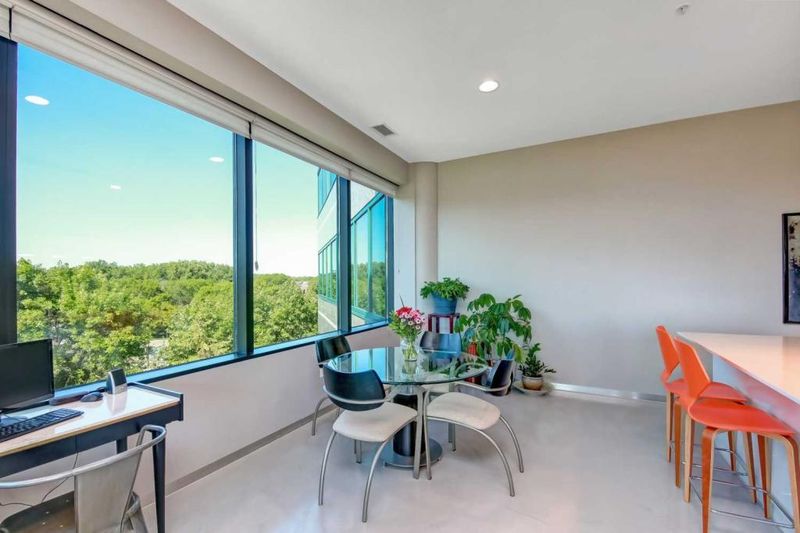 5601 Smetana Dr #406, Minnetonka, MN 55343