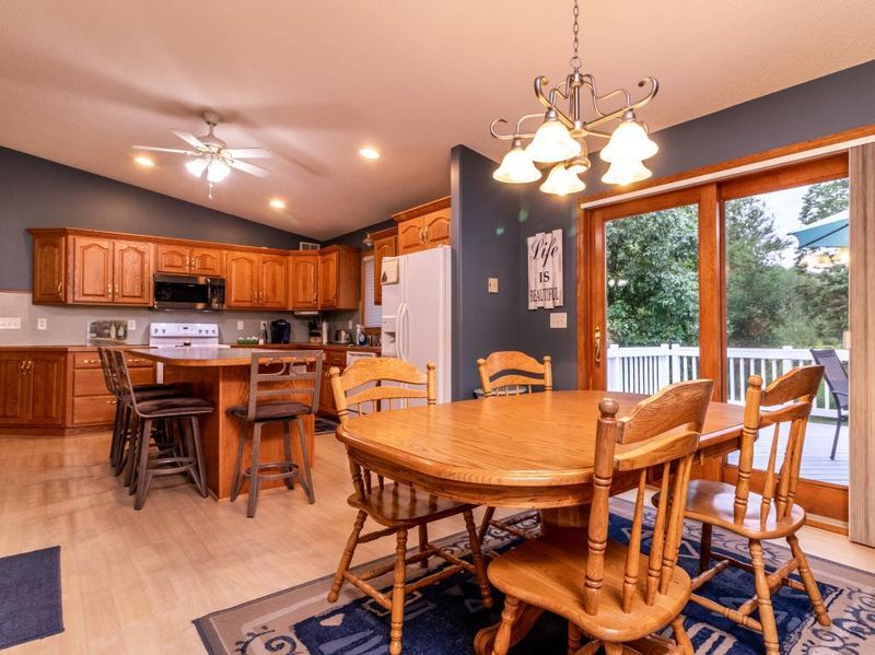 521 15th Ave W, Eveleth, MN 55734