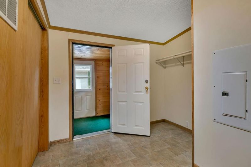 10055 Countryside Ln W, Kimball, MN 55353