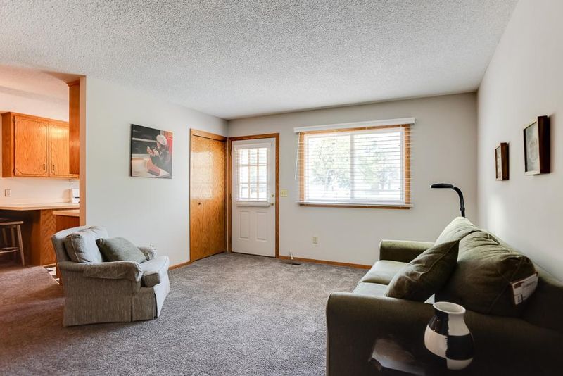 11107 Drake St NW, Coon Rapids, MN 55433