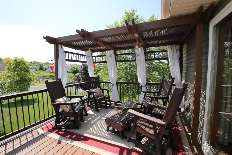 1747 Caspian Ln, Shakopee, MN 55379