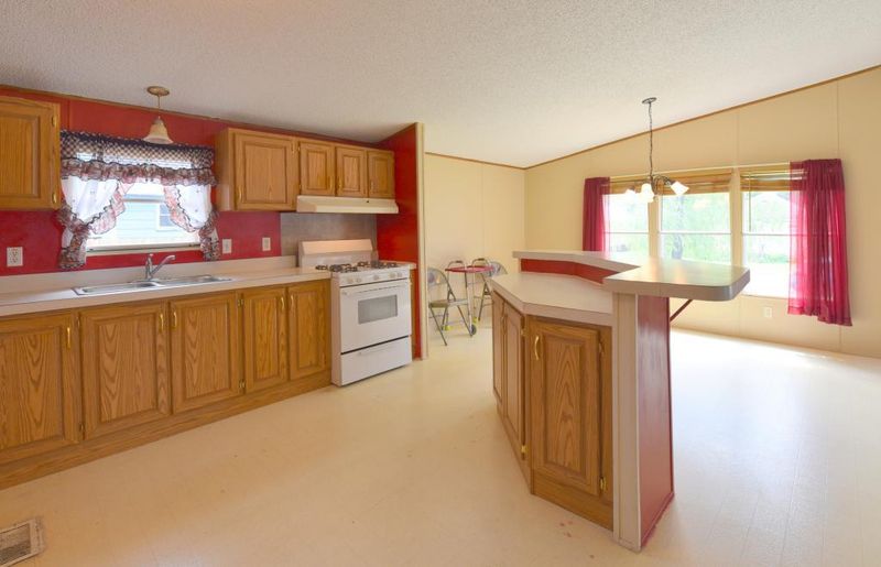 123 2nd St NE, Crosby, MN 56441