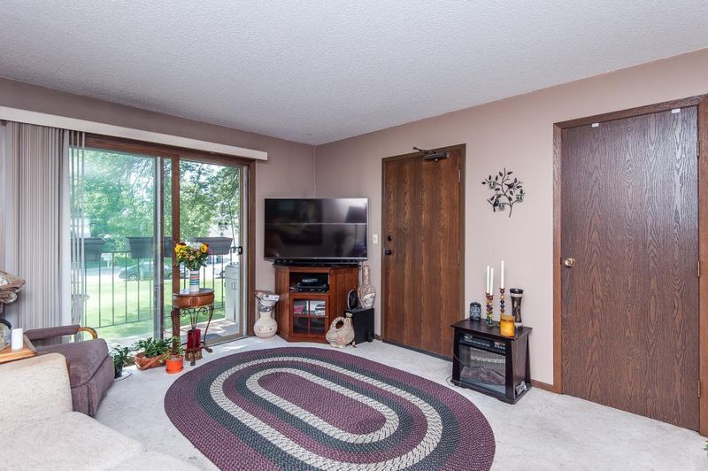 1903 Greenview Pl SW #8, Rochester, MN 55902