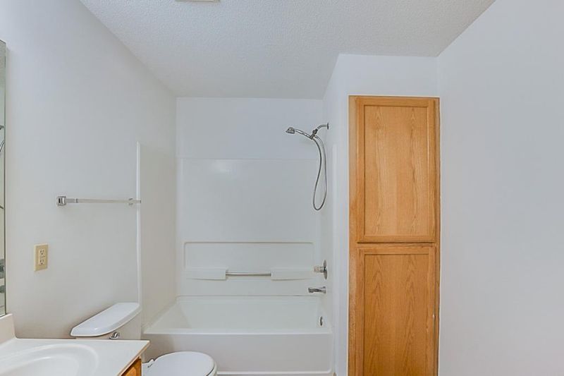 10914 Unity St NW, Coon Rapids, MN 55433