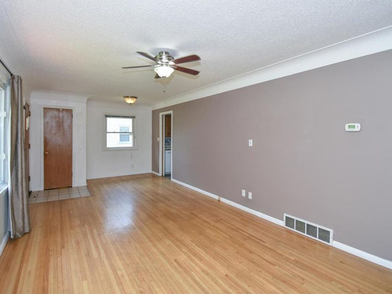 5313 Penn Ave N, Brooklyn Center, MN 55430
