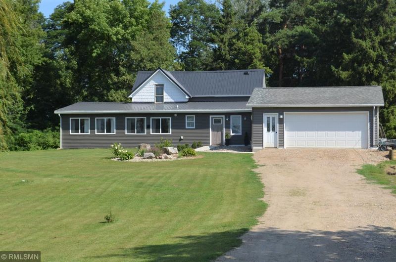 69714 320th St, Kimball, MN 55353