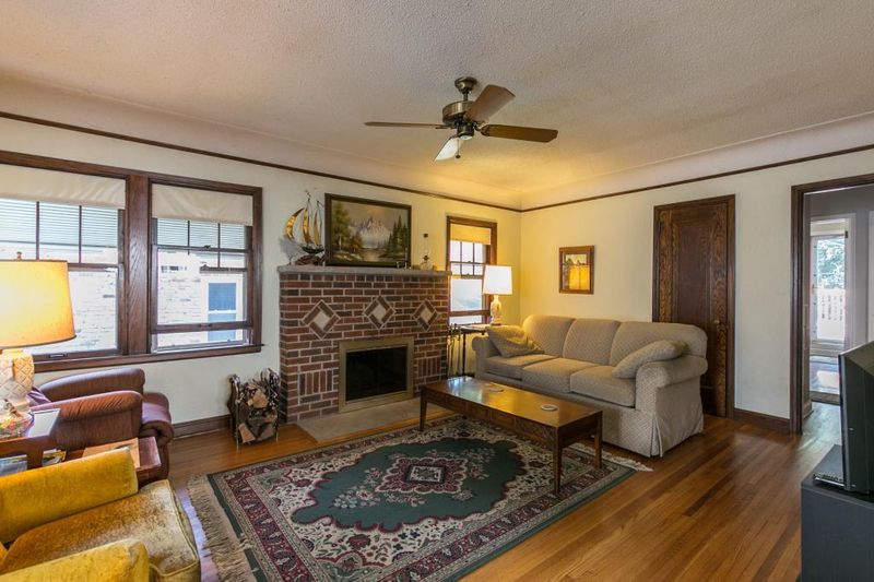 2246 Arthur St NE, Minneapolis, MN 55418