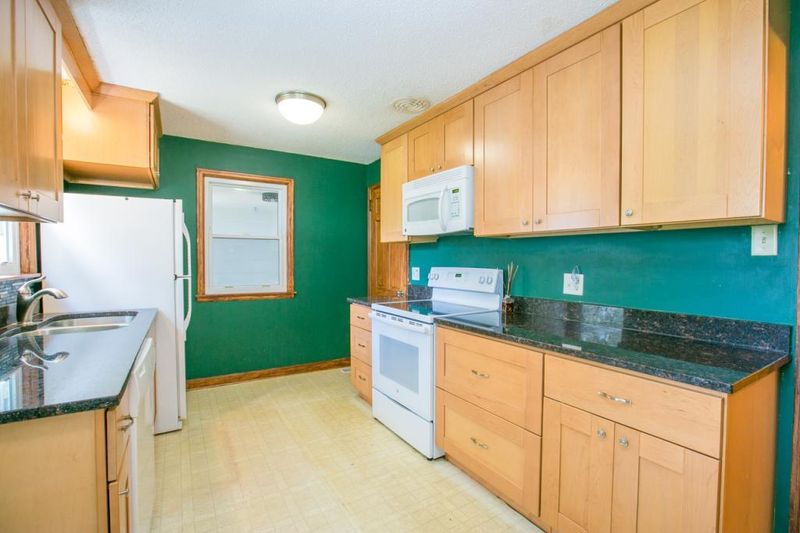 3952 Zane Ave N, Robbinsdale, MN 55422