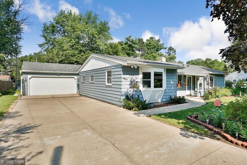 10030 Larch St NW, Coon Rapids, MN 55433