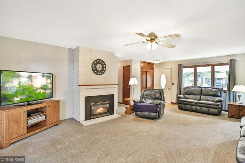 10030 Larch St NW, Coon Rapids, MN 55433