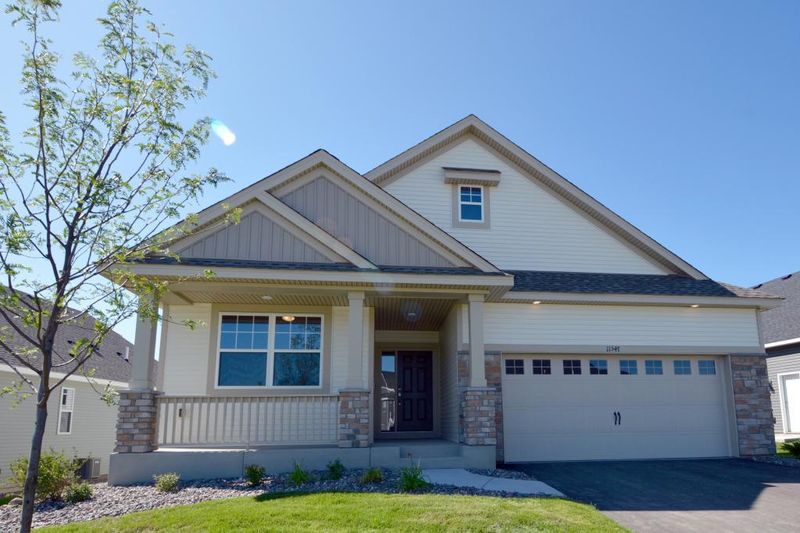 11547 Brookview Dr N, Rogers, MN 55311